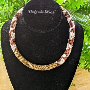 Rope style patterned statement necklace
